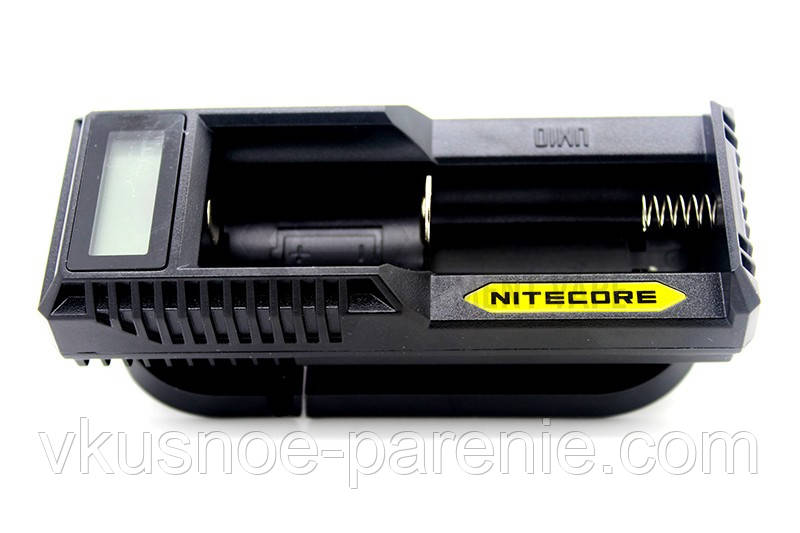 Зарядний пристрій Nitecore UM10